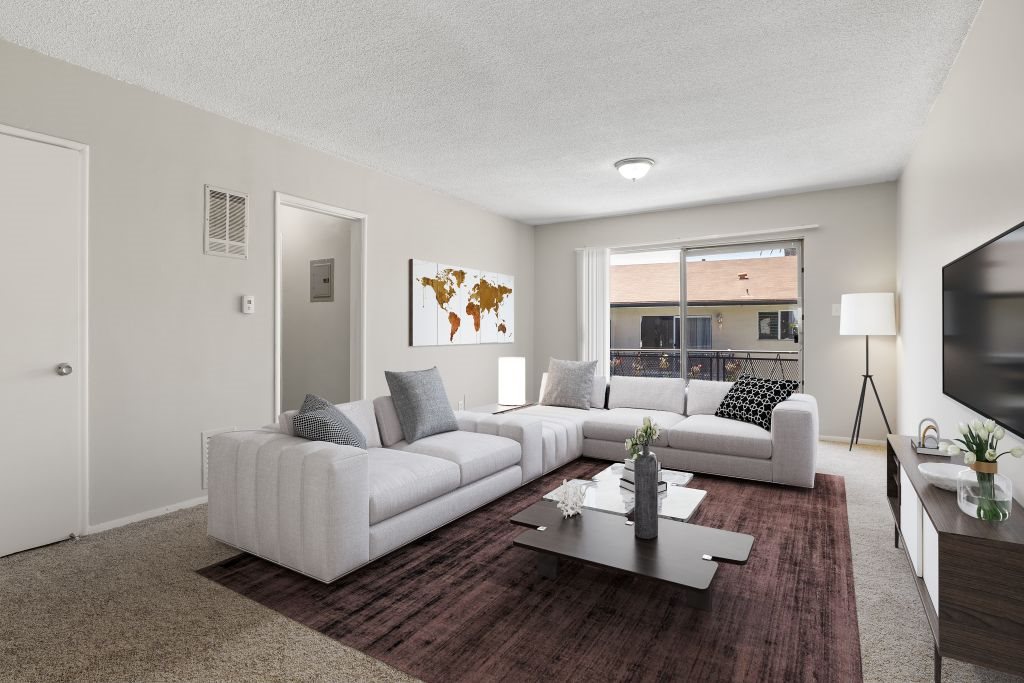 Roxanne Apartments